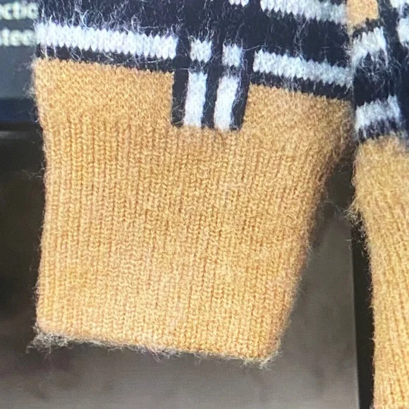 Burberry Beige and Black Checkered Cardigan